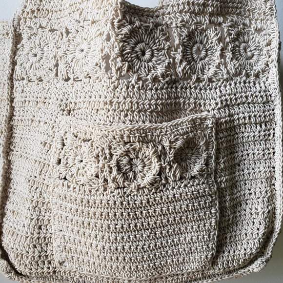 BEAUTIFUL BOHO MACRAME CROCHETED SLING BAG - Picture 6 of 11